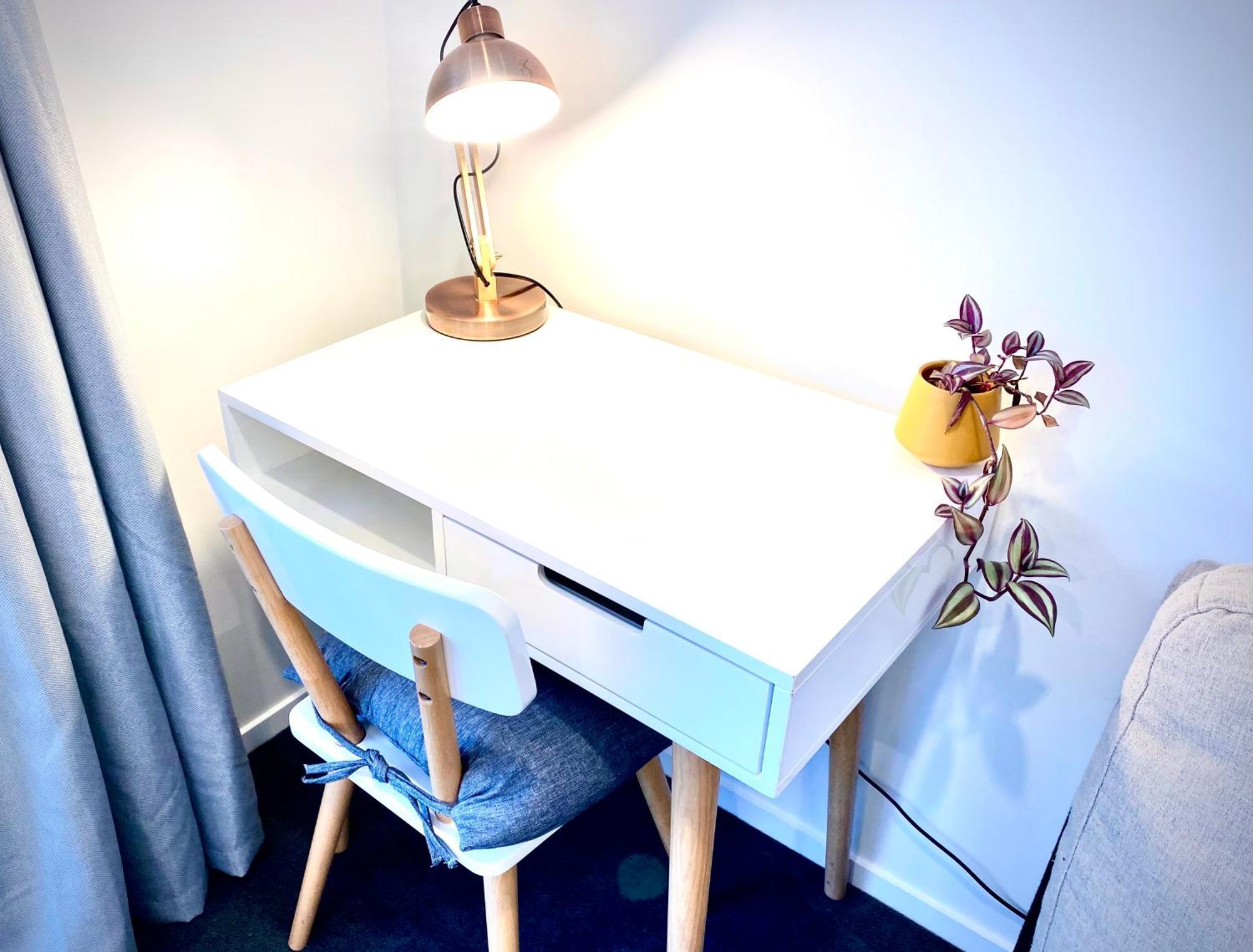 2 Mile Bay Guesthouse Taupo Bagian luar foto